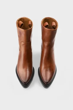 CPH302 grainy leather cognac
