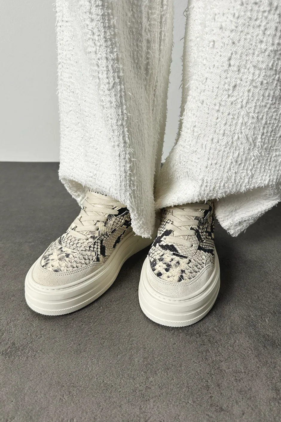 CPH191 leather mix snake cream