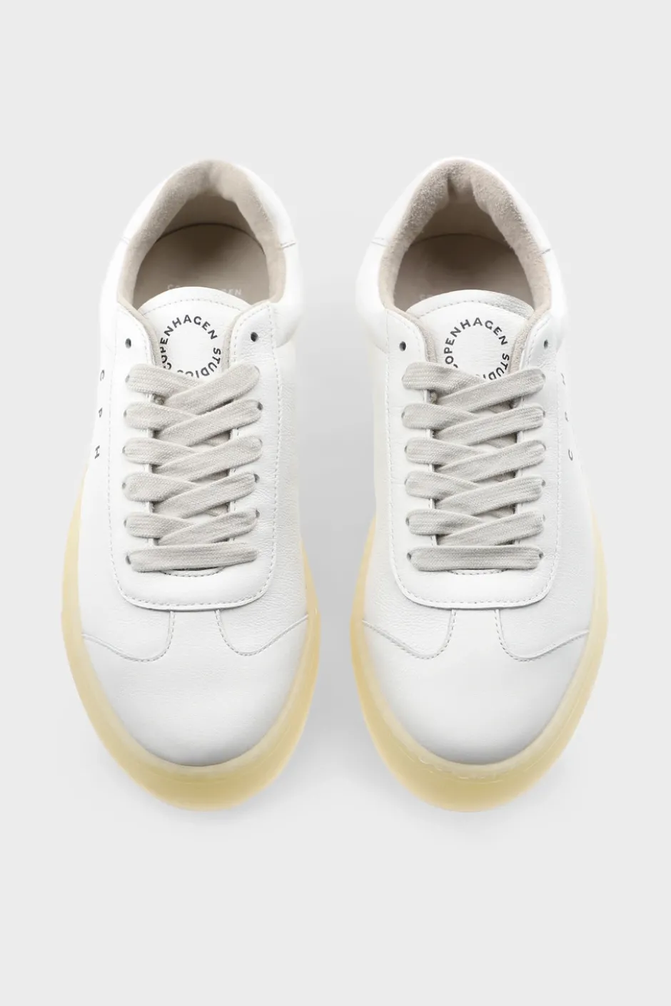 CPH433 leather white