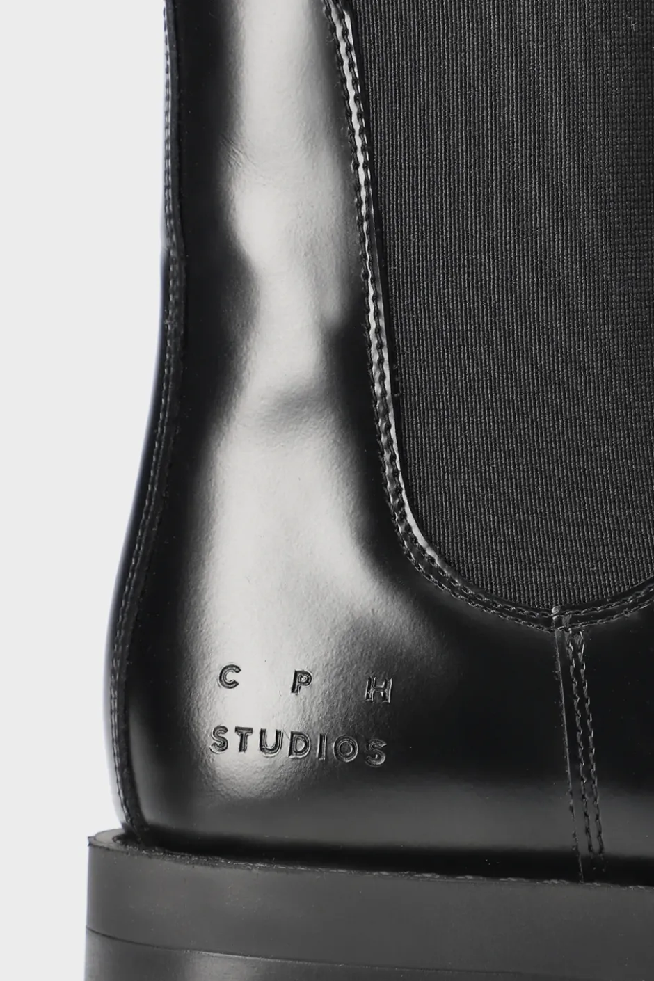 CPH335M brushed leather black