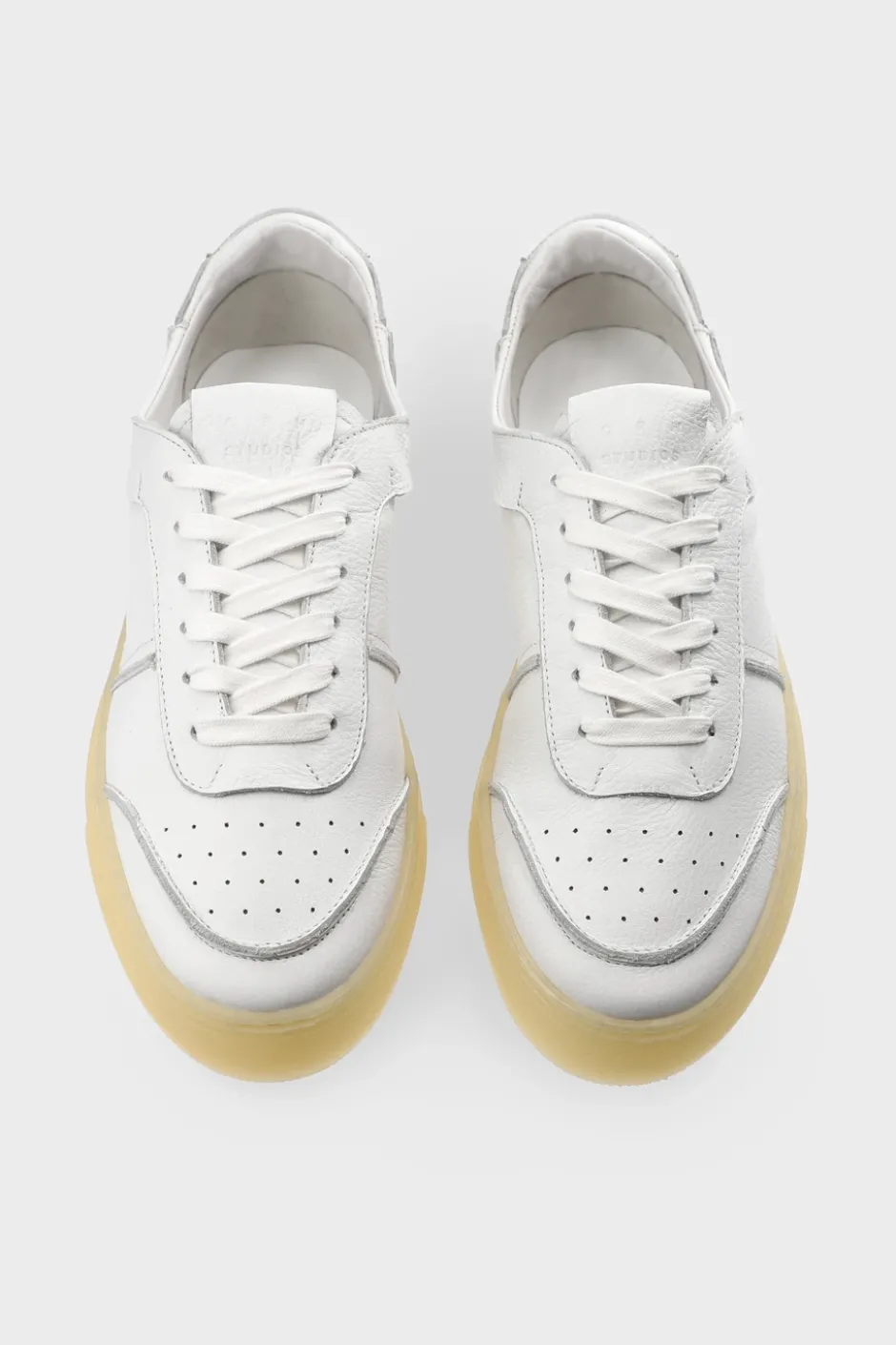 CPH741M leather white