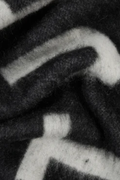 CPH SHAWL 13 wool mix black