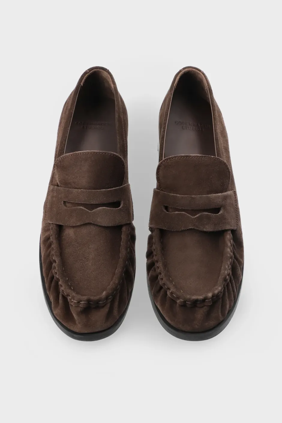 CPH585 suede chocolate