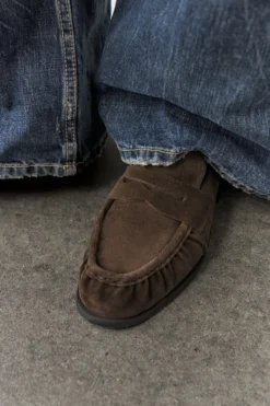 CPH585 suede chocolate