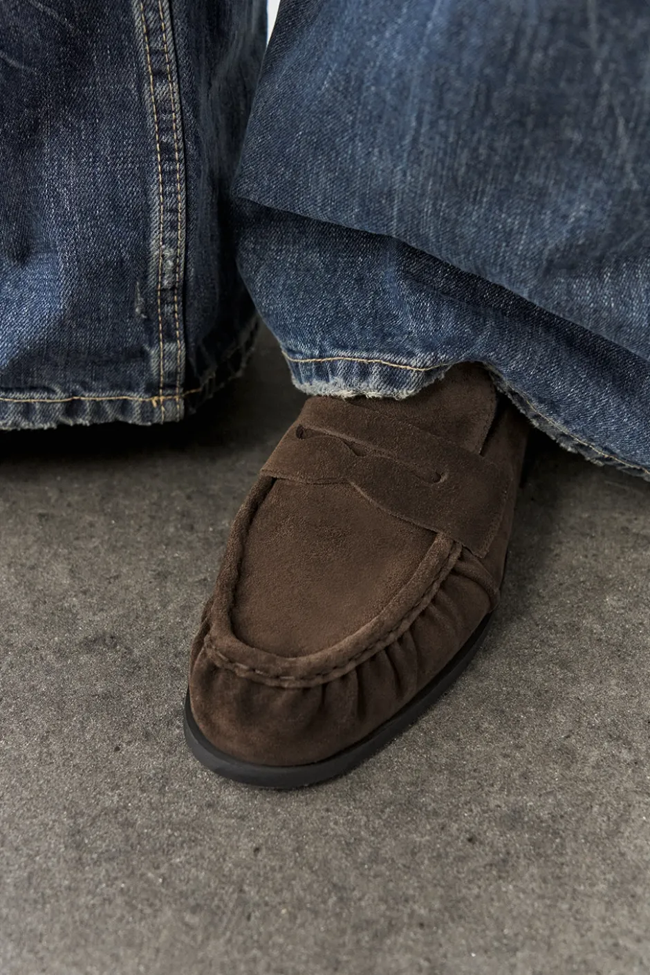 CPH585 suede chocolate