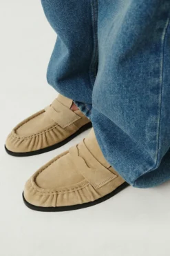 CPH585 suede sand