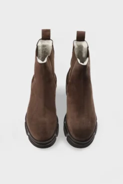 CPH570 suede teddy chocolate