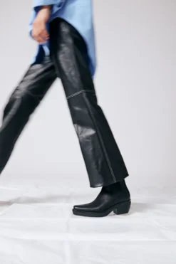 CPH236 waxed nabuc black